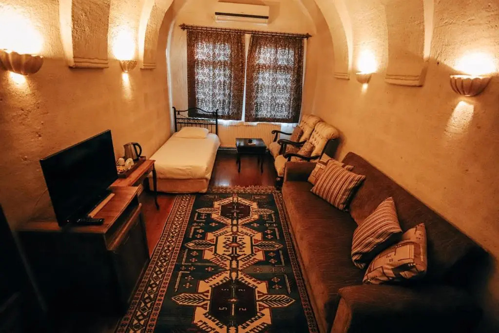 Melis Cave Hotel