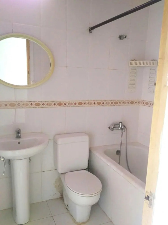 House With 4 Bedrooms in Reus, With Wonderful Mountain View, Private P