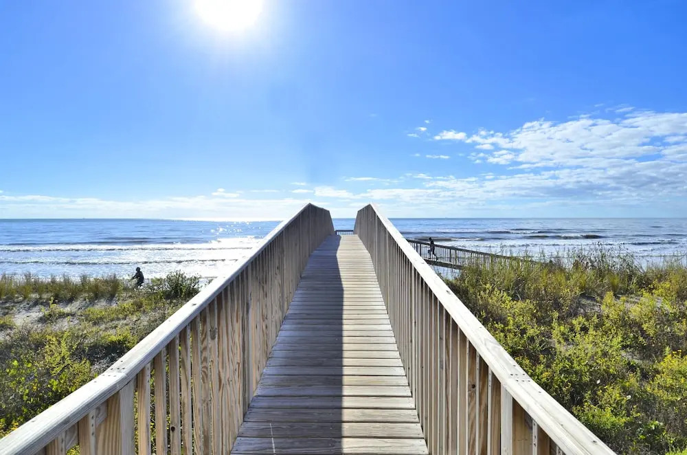 Seascape 1111 2 Bedroom Condo by RedAwning