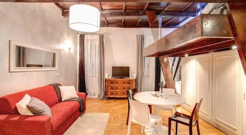 Luxury and Romantic Apartment In Piazza Farnese