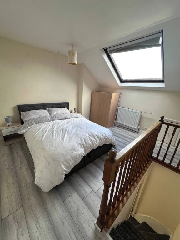 Spacious 3-bed Home at the Heart of Sheffield S2