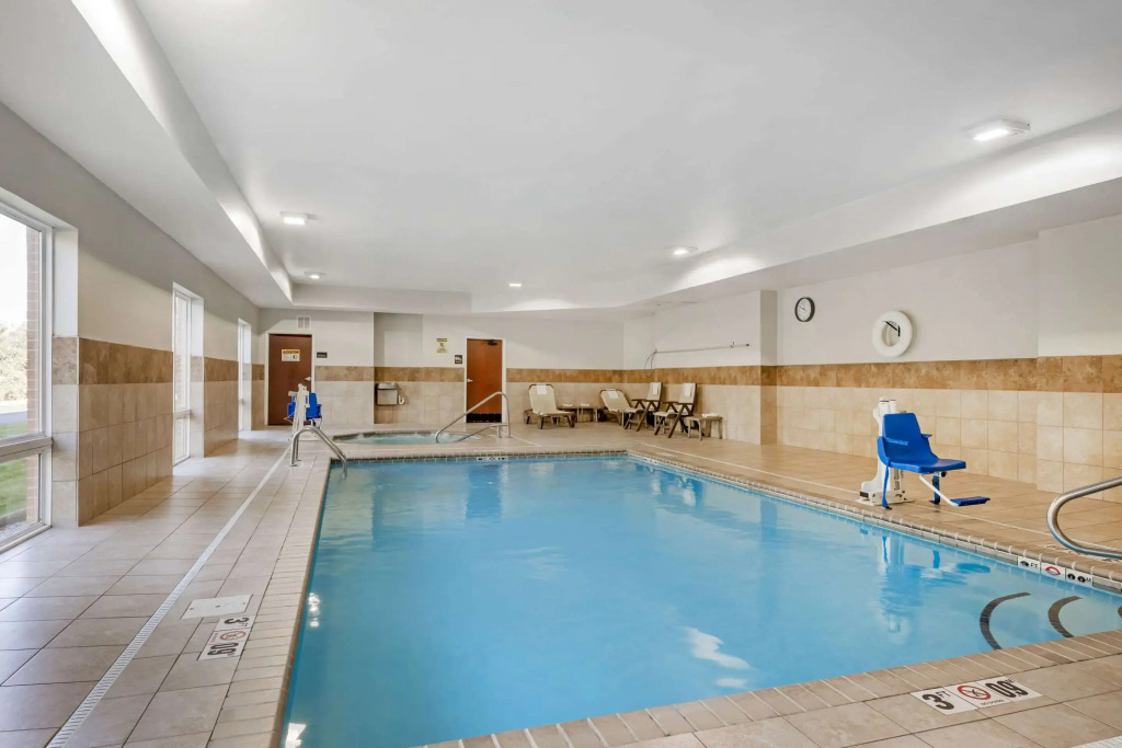 Comfort Inn & Suites Porter near Indiana Dunes