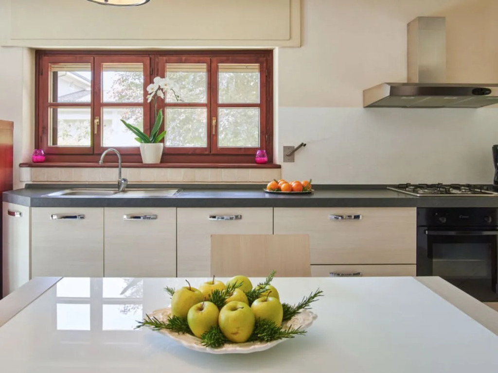 Apartment Serena - LMZ180 by Interhome