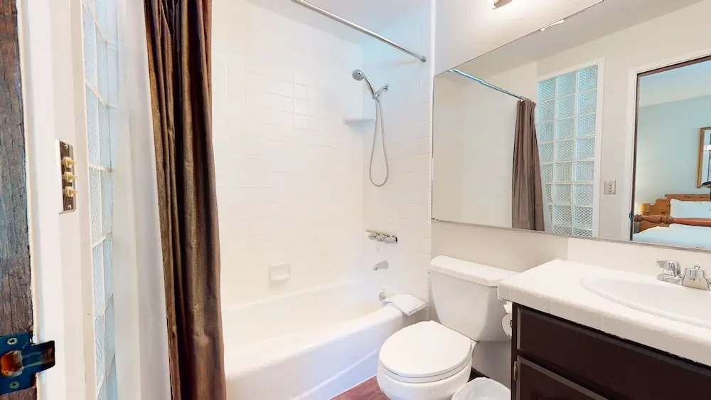 Mammoth West 106 Spacious Condo Just A Short Walk to Canyon Lodge by RedAwning