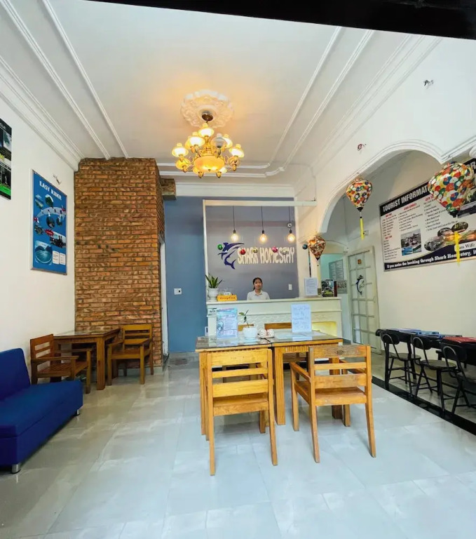 SHARK HOSTEL