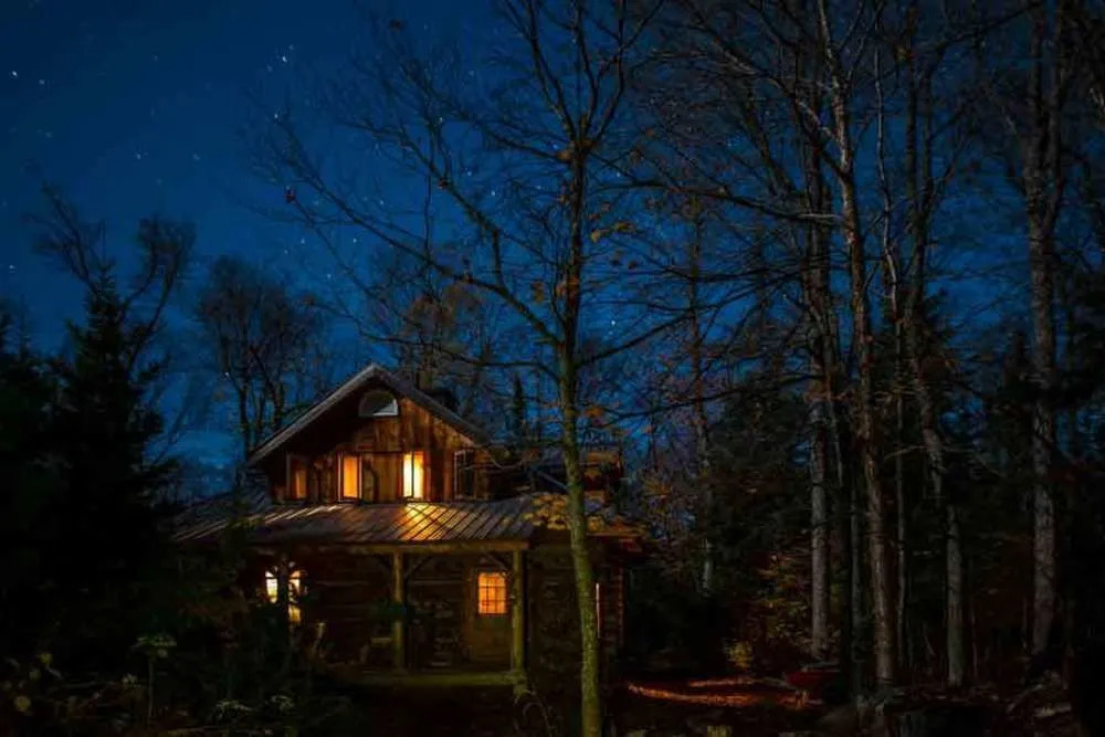 Algonquin Log Cabin
