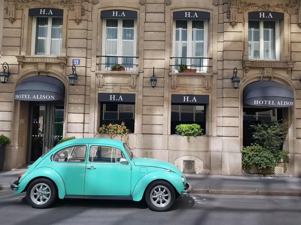 HOTEL ALISON