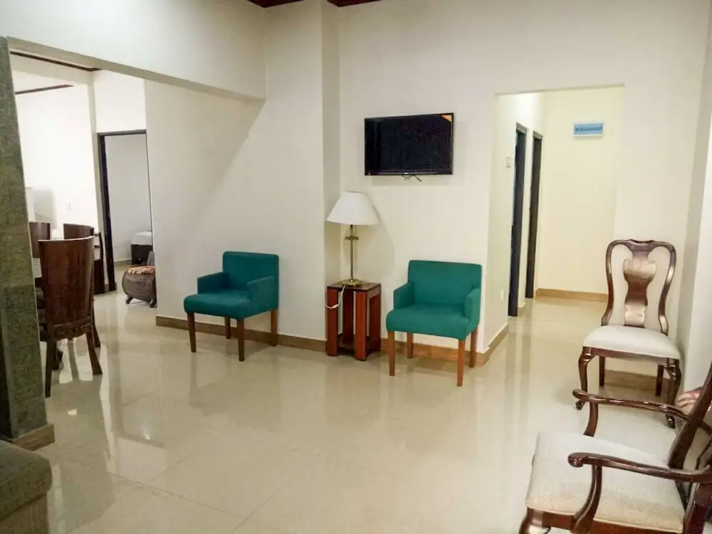 Yoho Villa 84