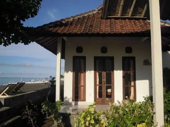 Volcano Beach Bungalows