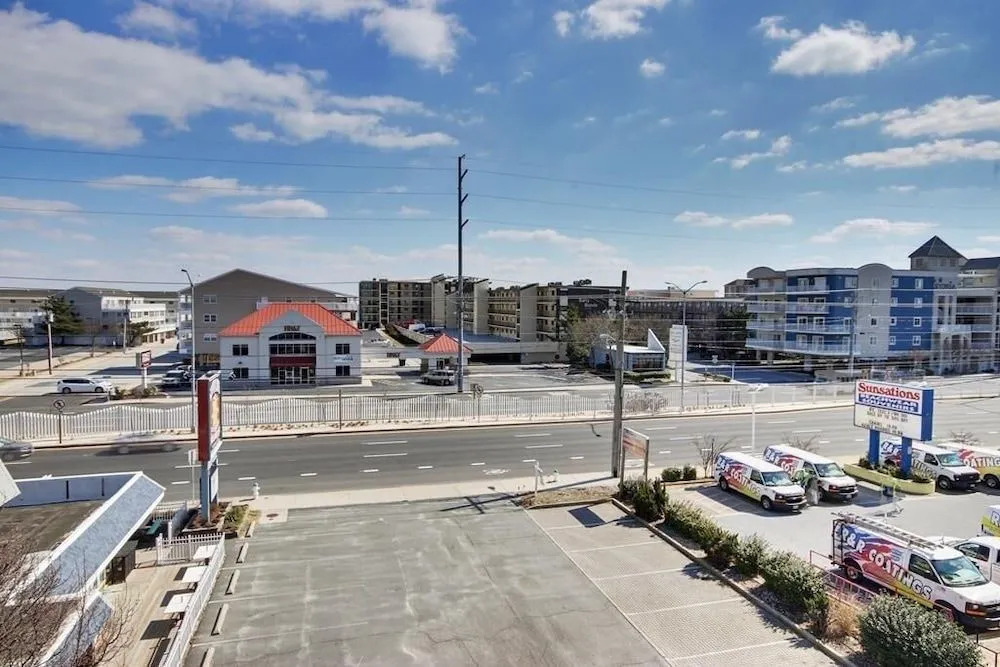 Sunset Beach 309 - 3 Br Condo