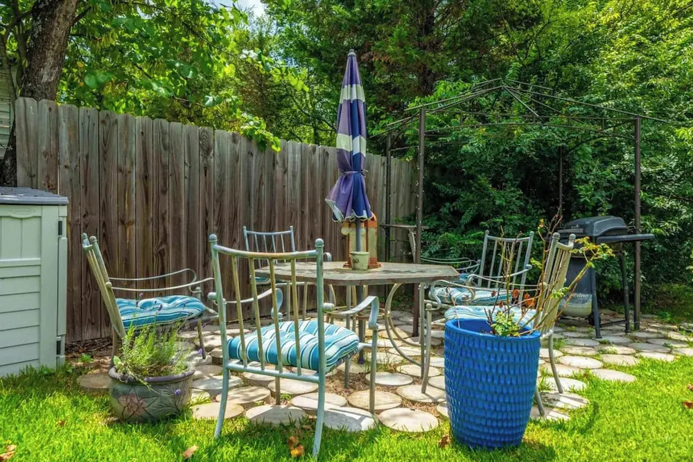 2BR Charming Cottage Mins From Oaklawn Race Track
