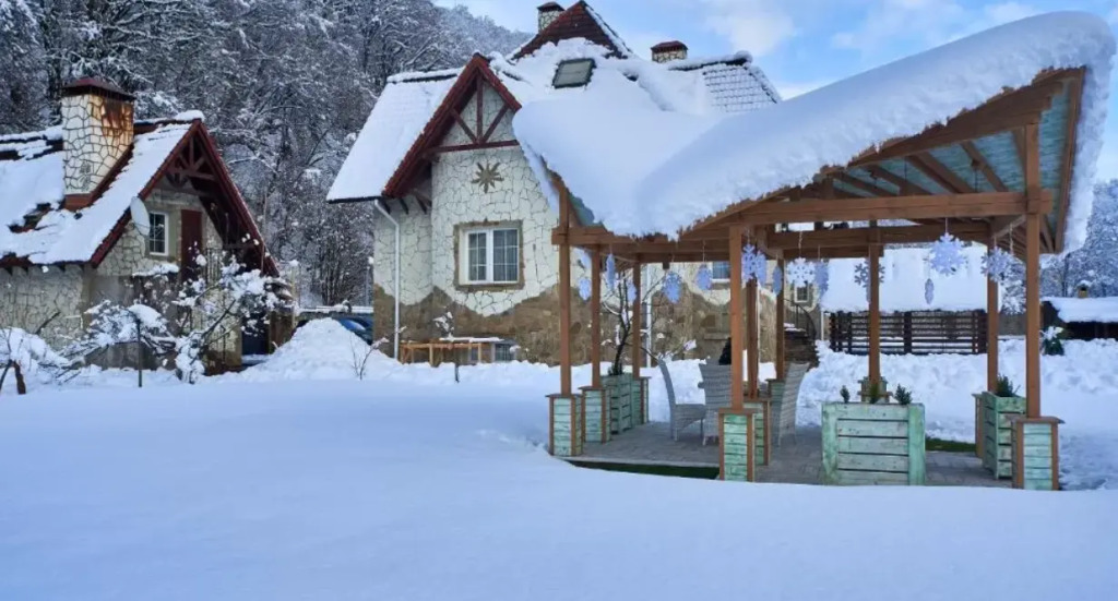 Snow Village (Сноу Вилладж)