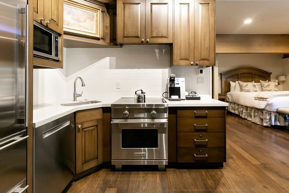 Sterling One Bedroom Suite in Great location with Majestic Mountain Views 1 Condo by RedAwning