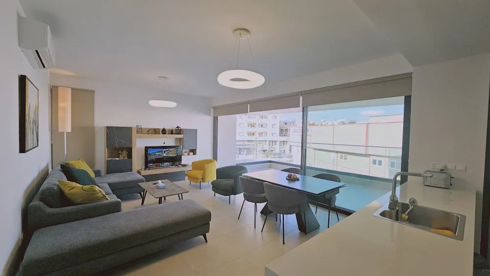 132 LCA - Stay Diamond Apartment
