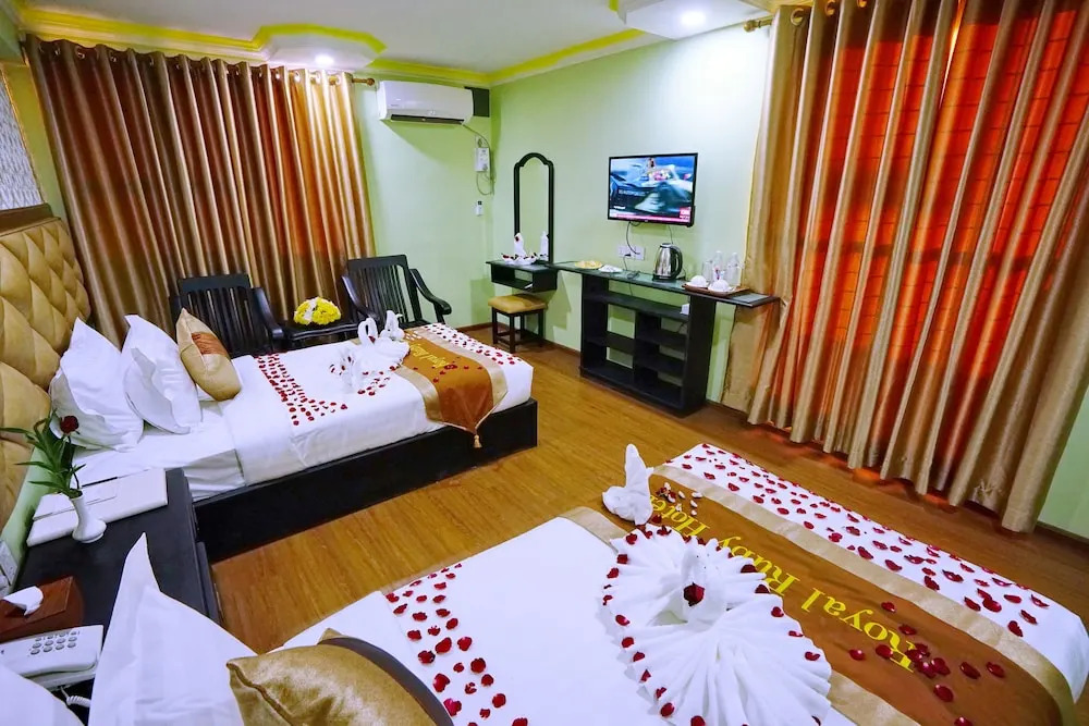 Royal Ruby Hotel