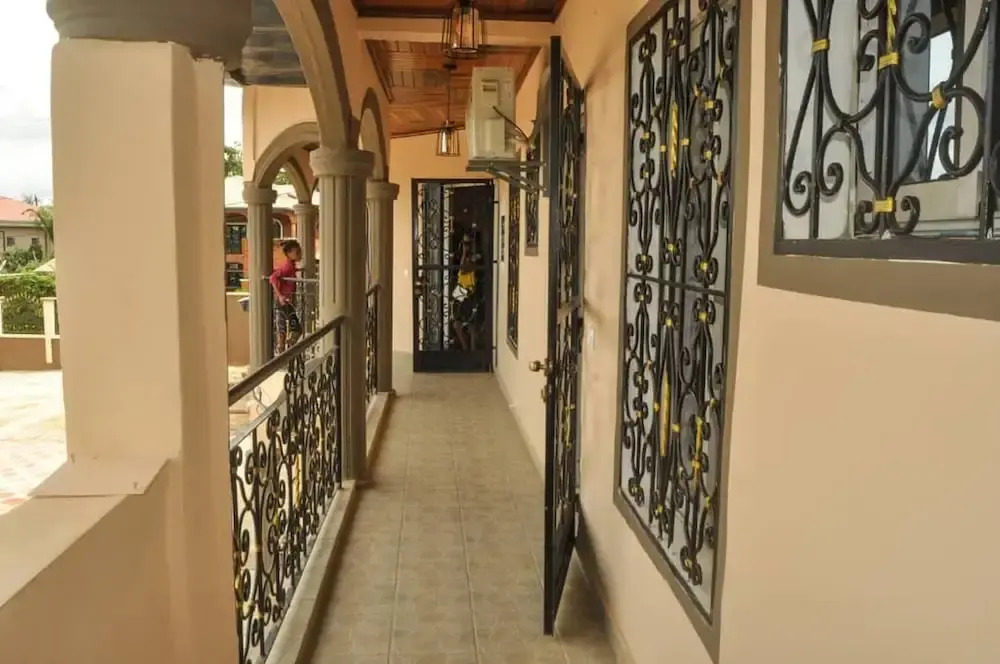 Bel Appartement Meublé À Yaoundé - Odza