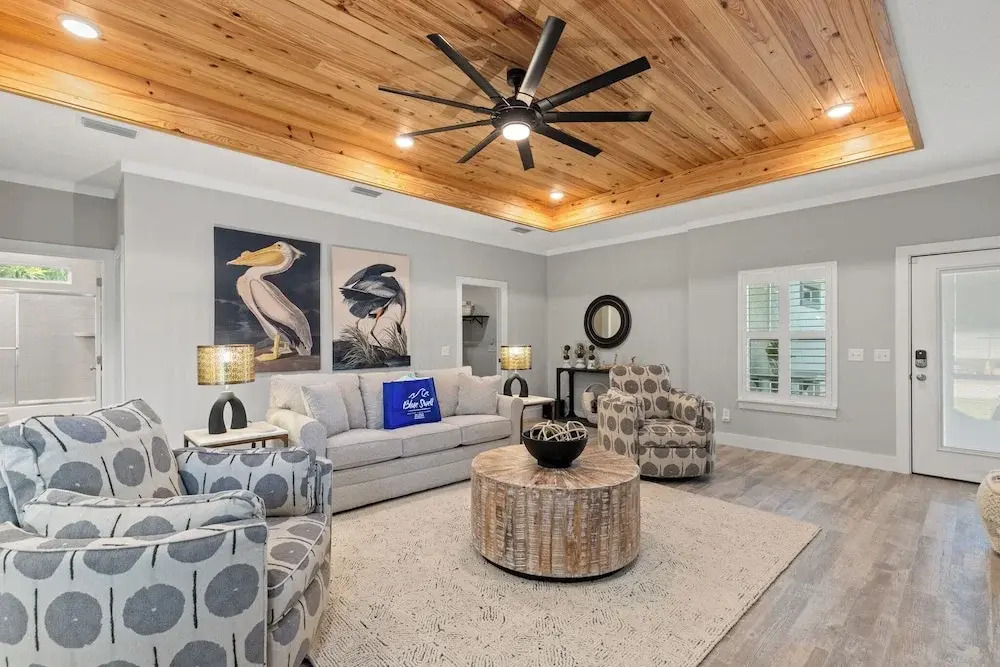 Charming 3/2 Beach House w/ Pool & Golf Cart Included - 1 Min Walk to Beach