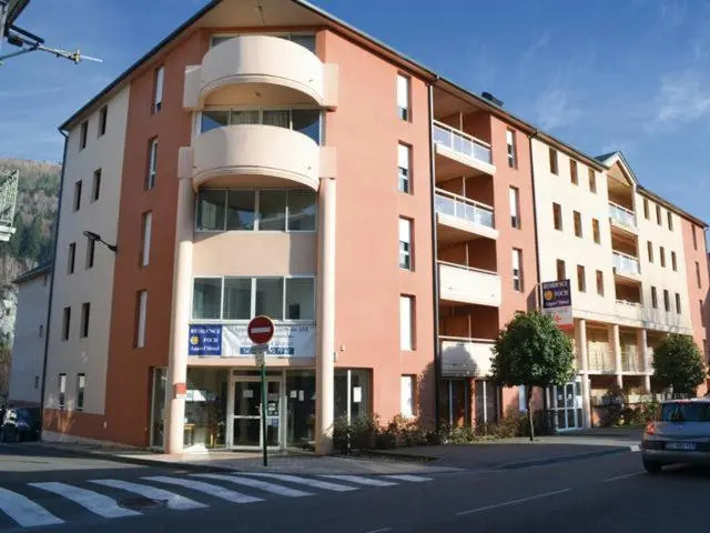 Superbe appart avec de parking gratuit sur place