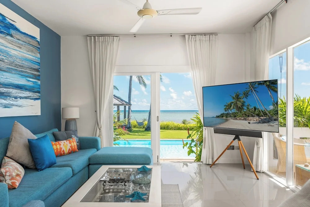 Beachfront 3 Bedroom Villa