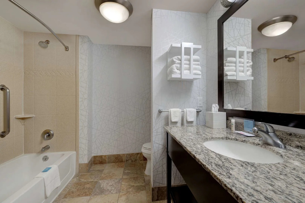 Hampton Inn & Suites Seattle/Federal Way