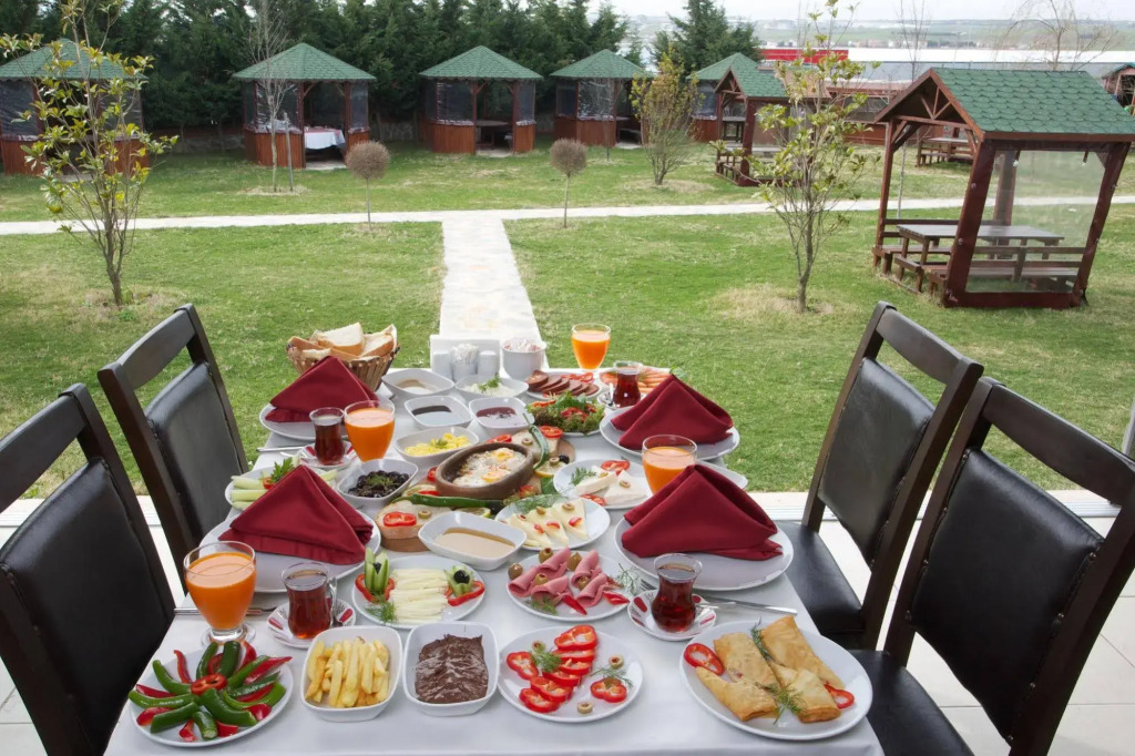 Bon Hotel City & Resort