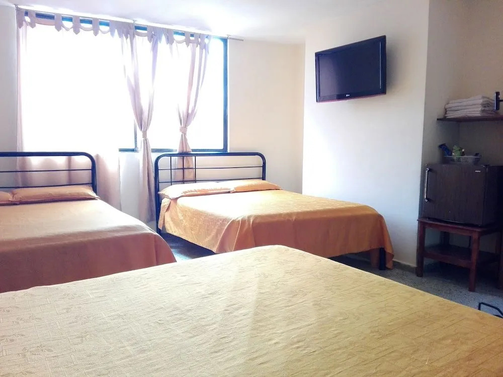 Hmetrohotel