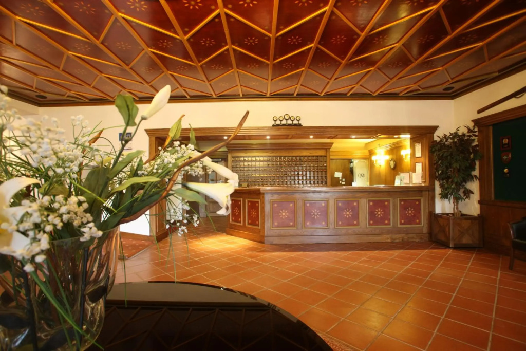 HOTEL SPA MONTANA