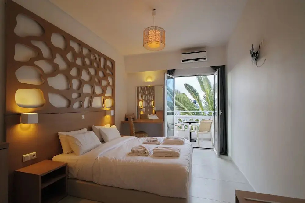 PEARL Hotel