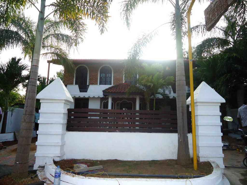 Pyramide Inn