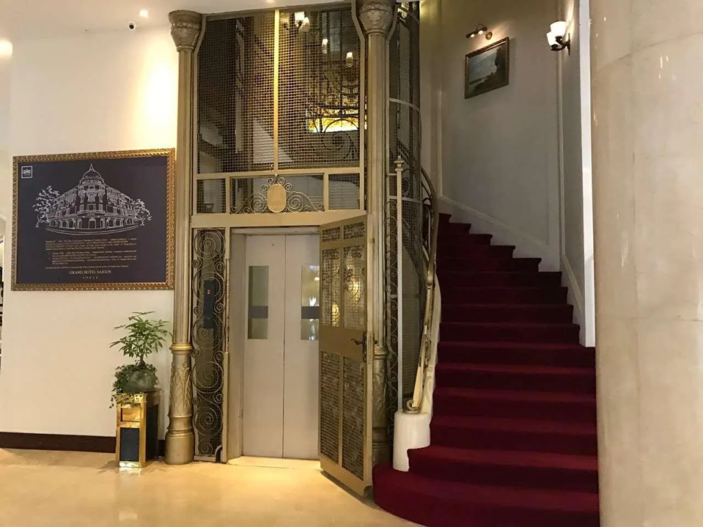 Hotel Grand Saigon