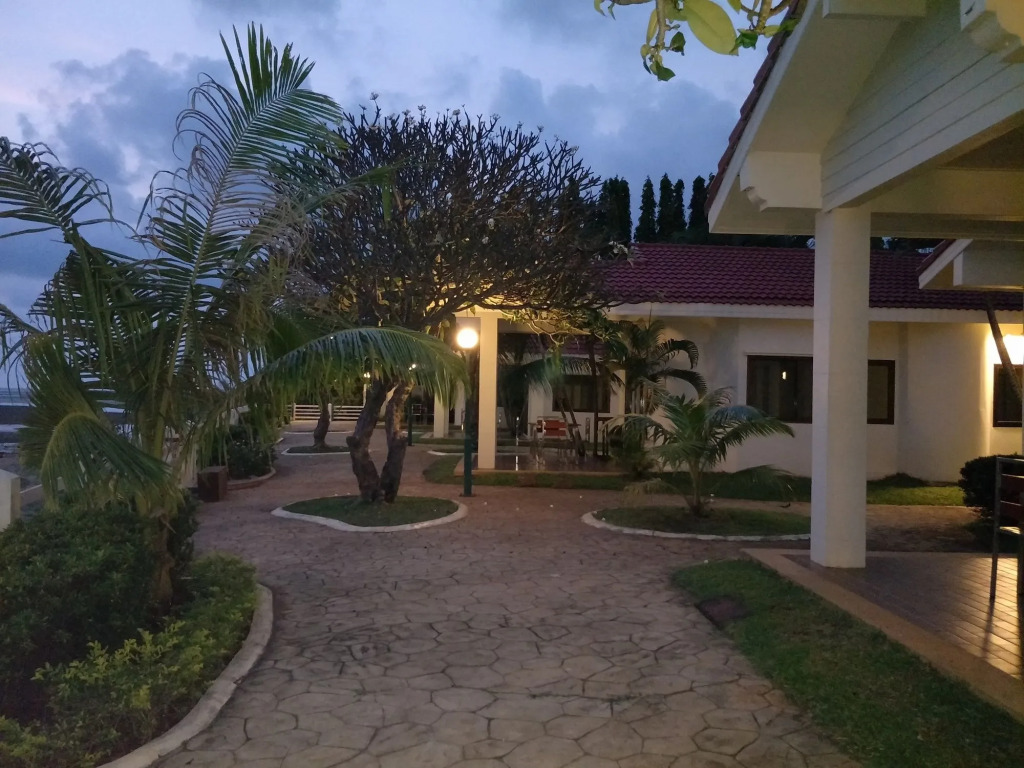 New Travel Beach Hotel & Resort