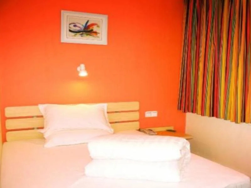 7Days Inn Huanggang Huangshang Dongmen Road