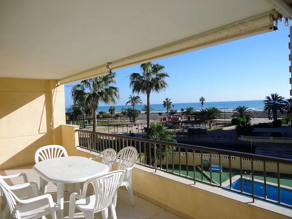 Apartamentos Alboran LEK