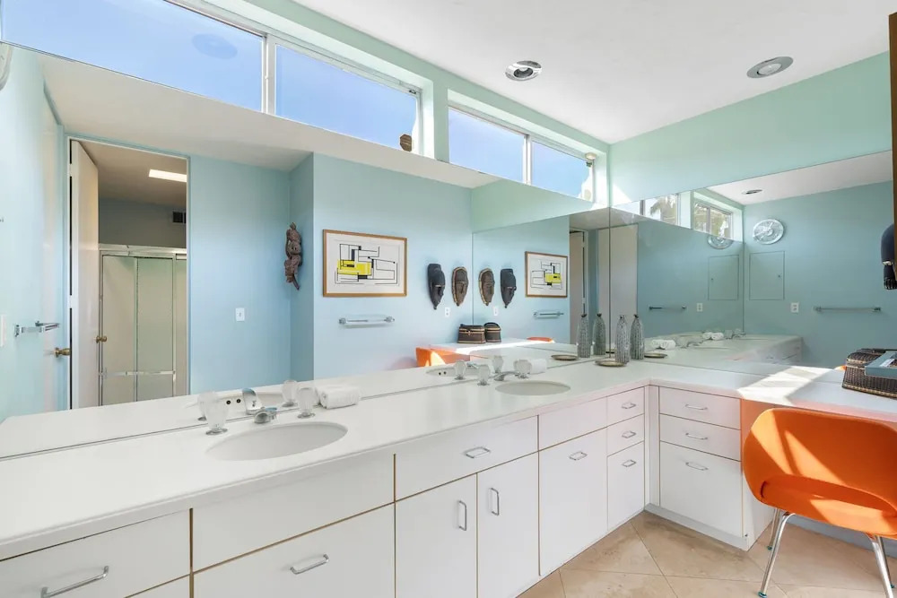 Mid-mod Krisel Getaway Walkable on El Paseo