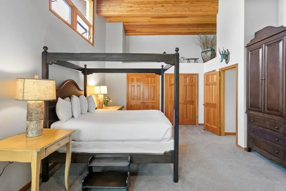 Twin Pines at Deer Valley Resort - Three Bedroom Condo with Hot Tub #5 3 Condo