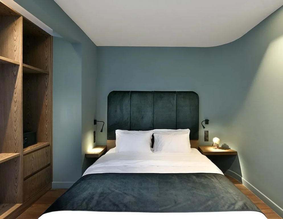 Roomore Apartments
