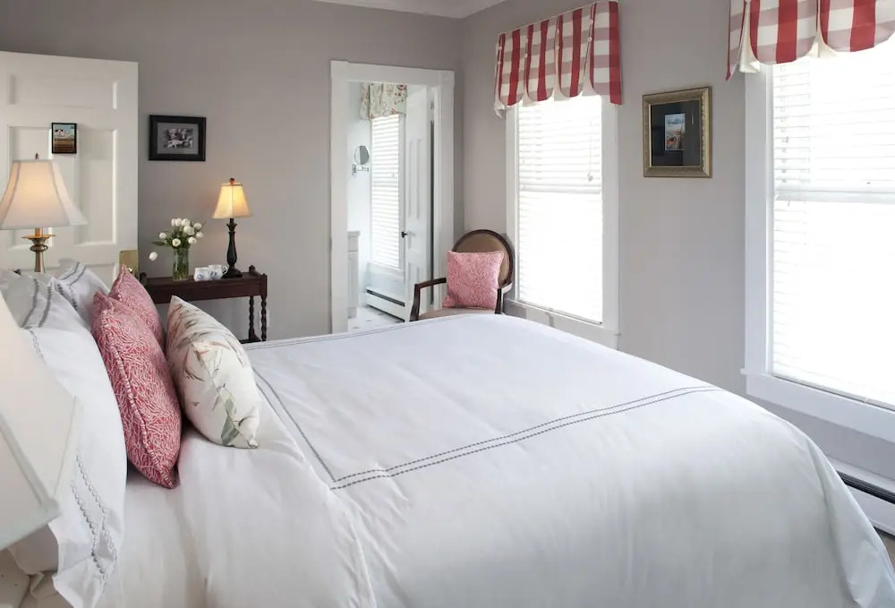 Brewster House Bed & Breakfast
