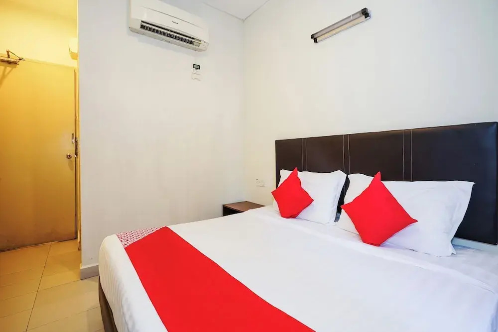 Dancenter Near Petronas Kampung Koh, Jj Hotel