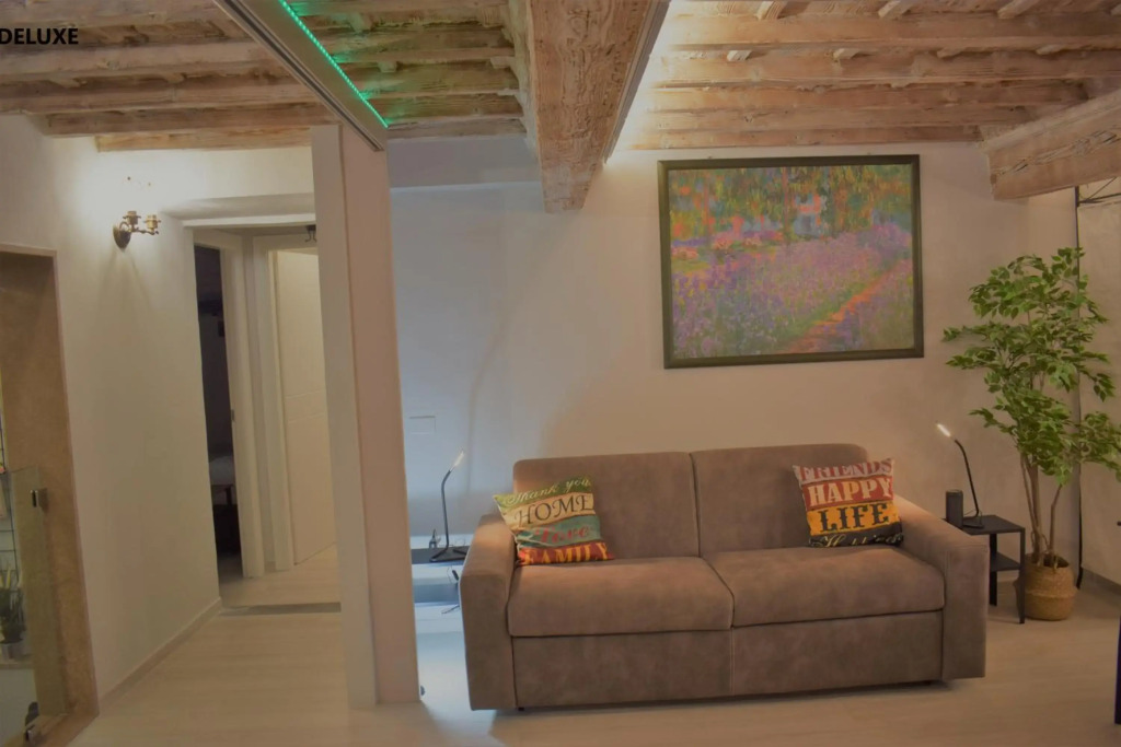 Geppi's Apartments