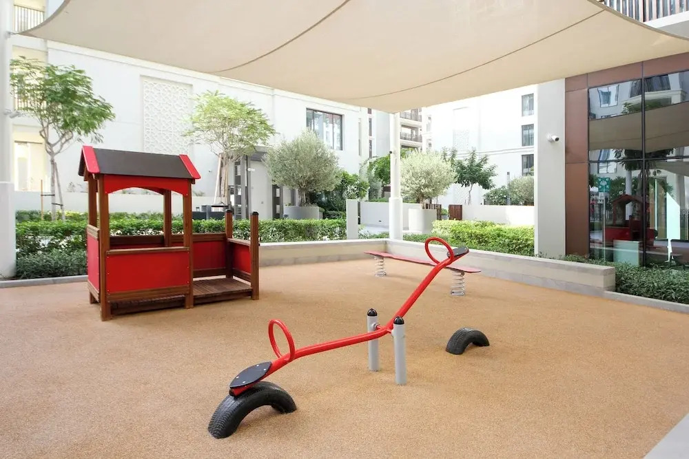 Breeze Residence-Brand New Furnished 2BR