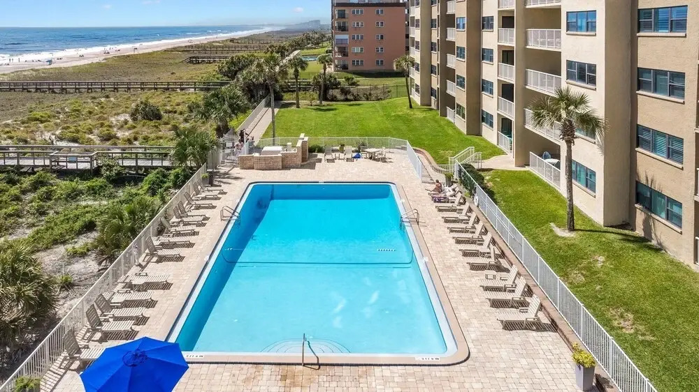 667 Amelia By The Sea 3 Bedroom Condo