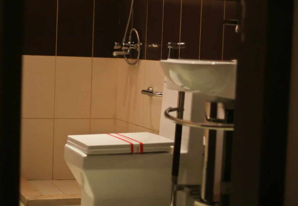 Rest Night Hotel Suites - AL Ta`awon-Hussin bin Ali