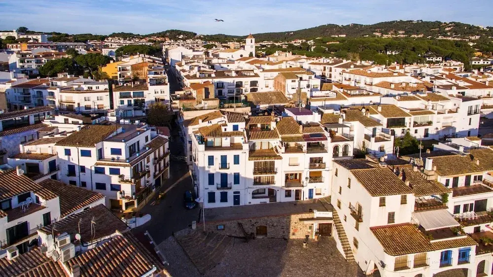 Blanch in Llafranc With 5 Bedrooms and 2 Bathrooms