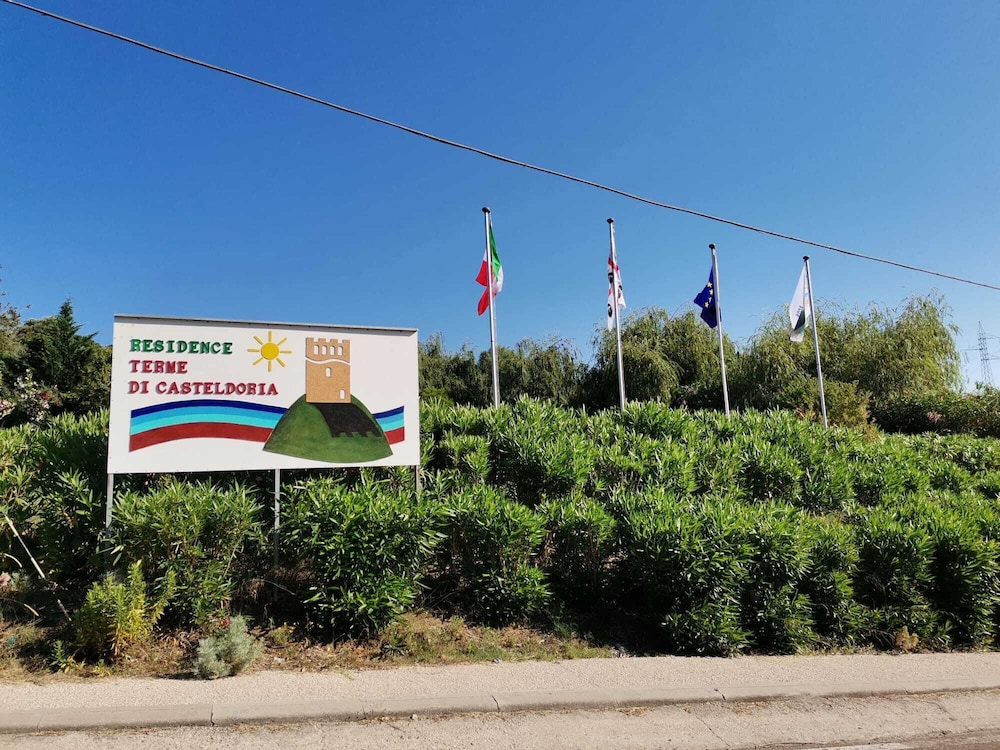 Sardinia Hillside Retreat - Apt 13 - 2BR, quiet area, parking