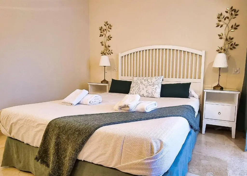 Spacious Renovated 1-Bedroom Apartment in Marbella Center with Parking