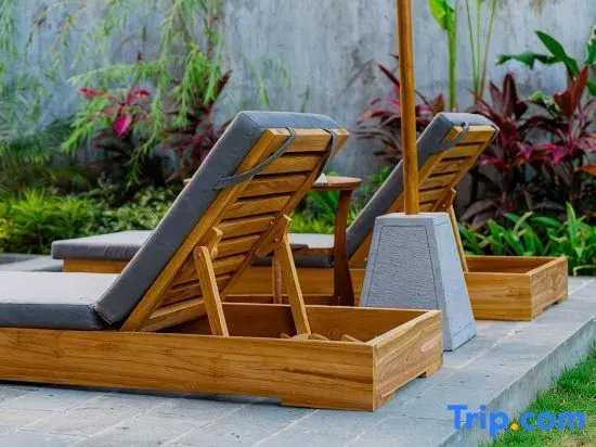 Modern Artistic 5BR Haven in Canggu Berawa