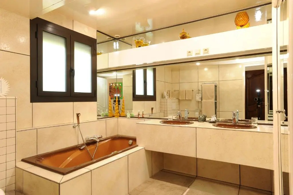 Chambre dhôtes & SPA Mas Dels Esquirols