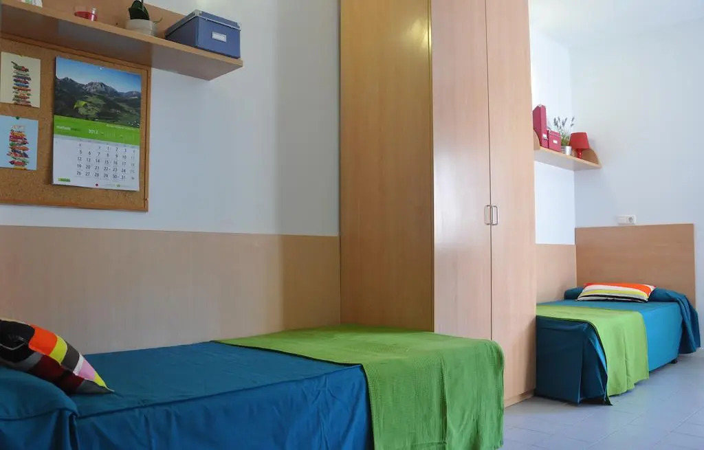 Residencia Resa Tomás Alfaro Fournier
