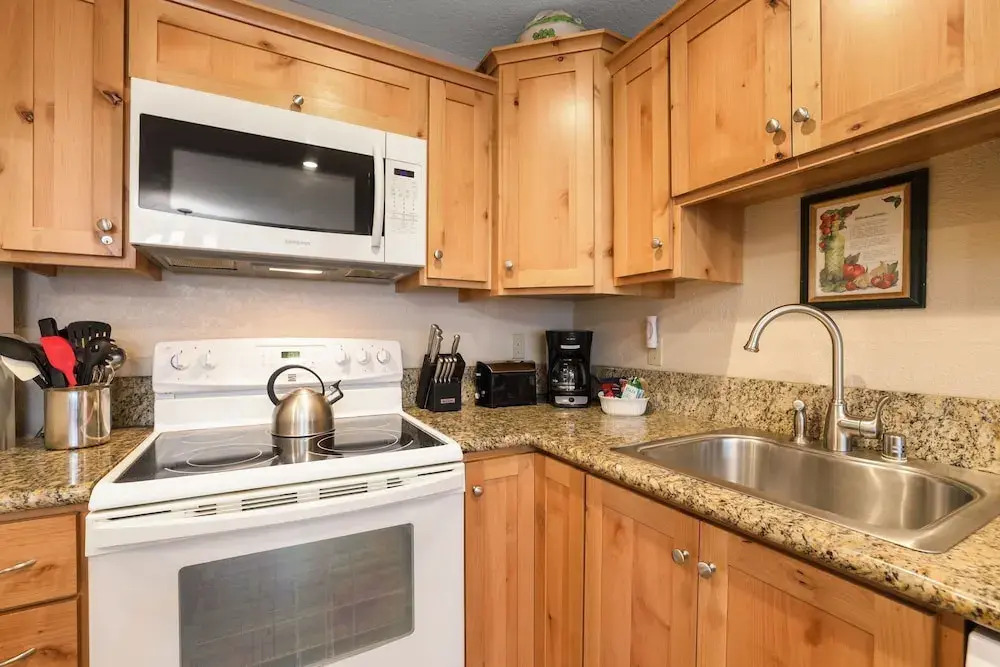 2 Bedroom Kirkwood Condo - Across the Street from Village condo