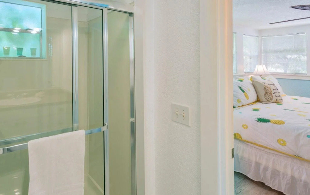 Meranova Guest Inn